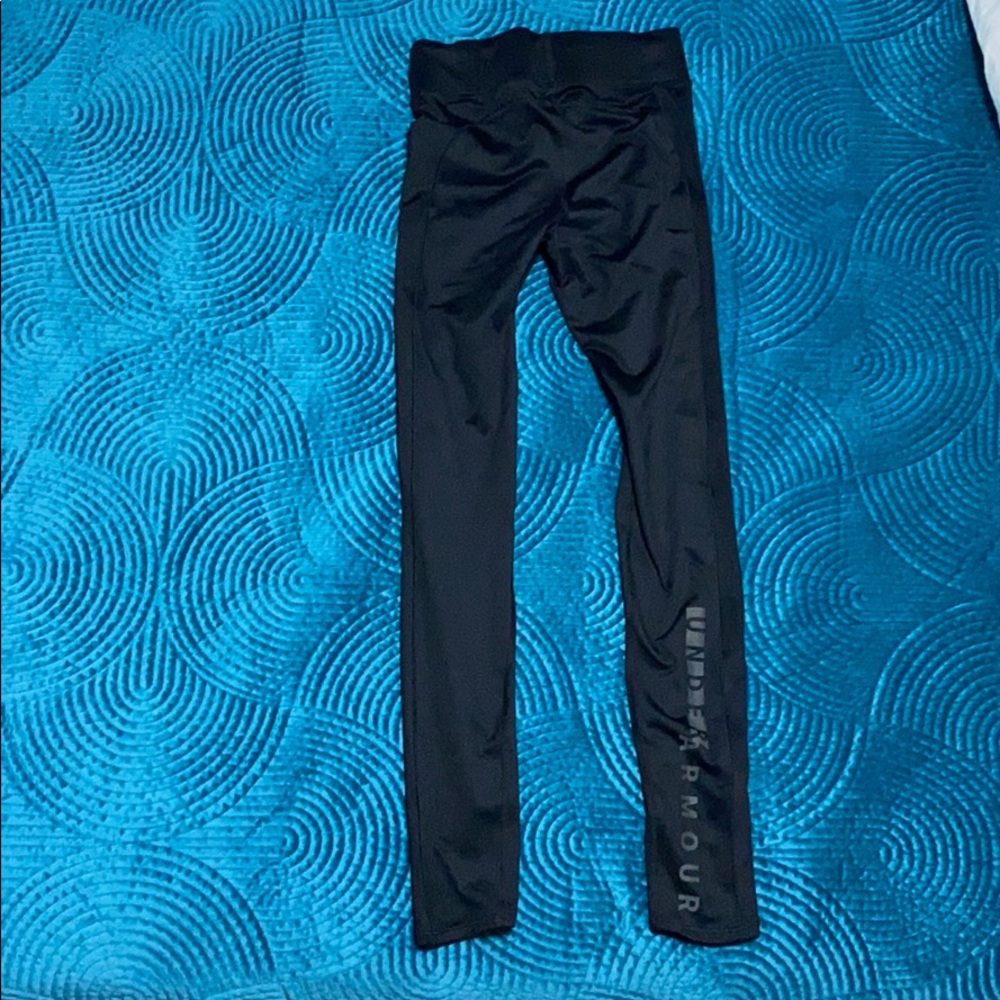 Black leggings